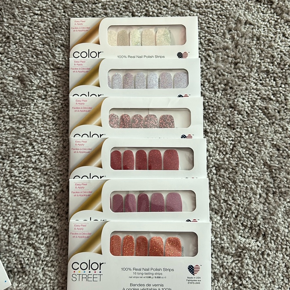 Unopened glitter color street nails